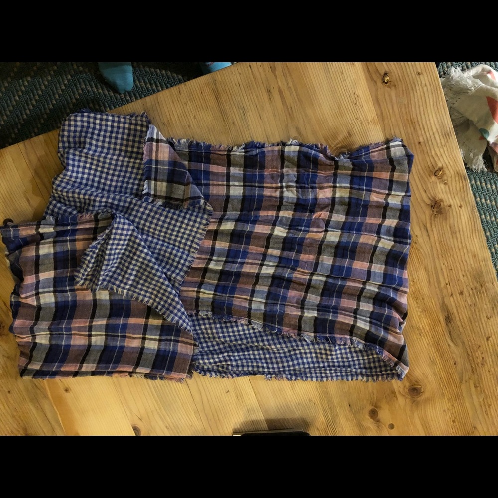 Reversible scarf